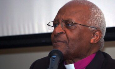 IN MEMORIAM: Barack Obama, Bill Clinton and More Mourn the Death Of Desmond TuTu